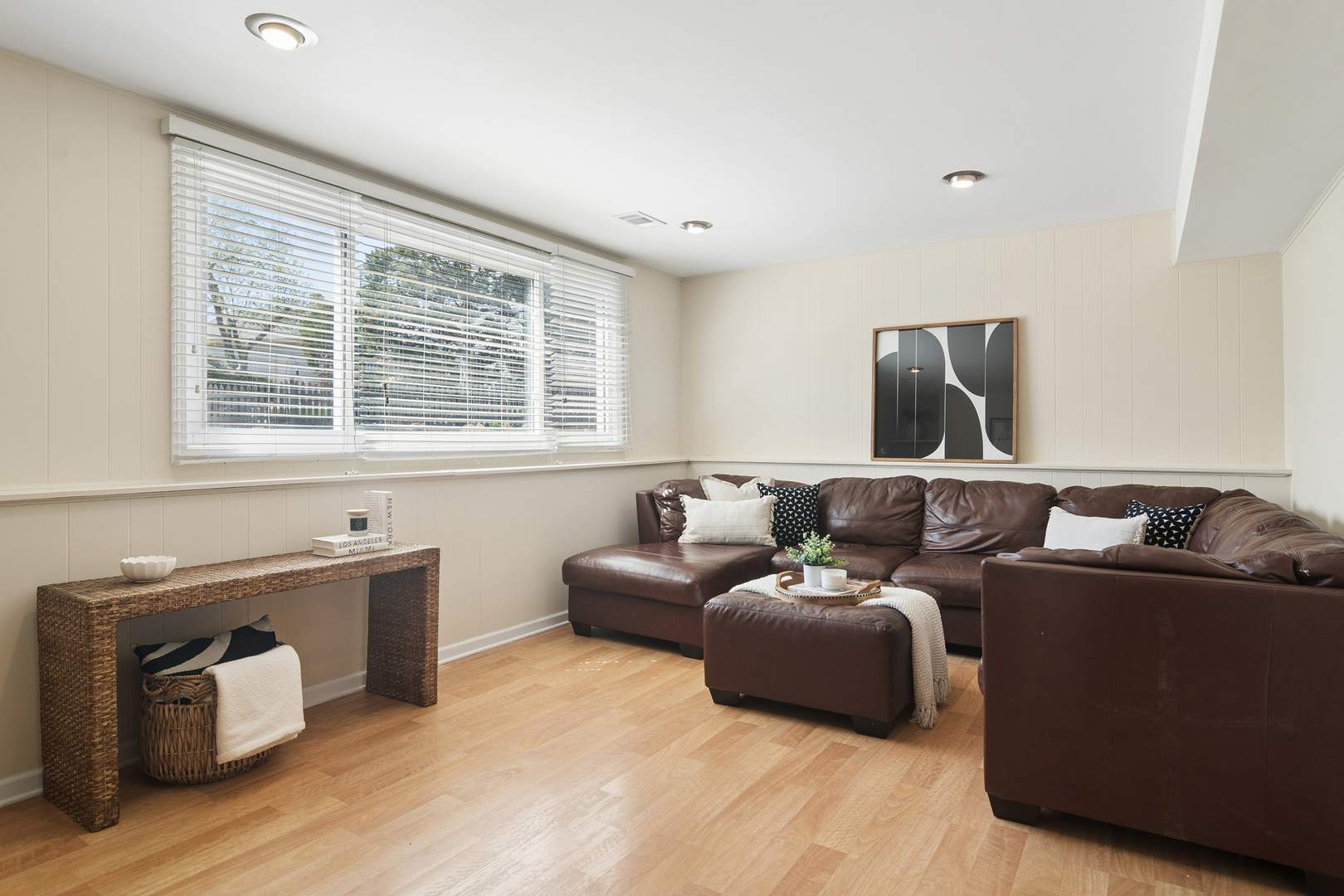 958 Chaucer Way, Buffalo Grove, IL 60089