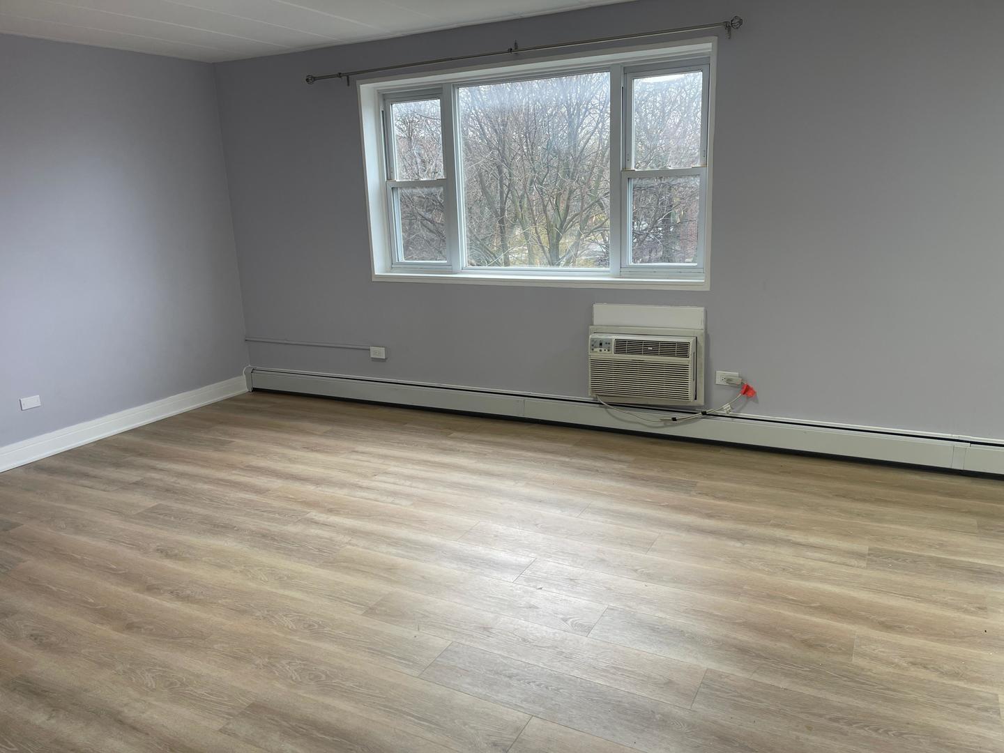 6161 N Hoyne Avenue #302, Chicago, IL 60659