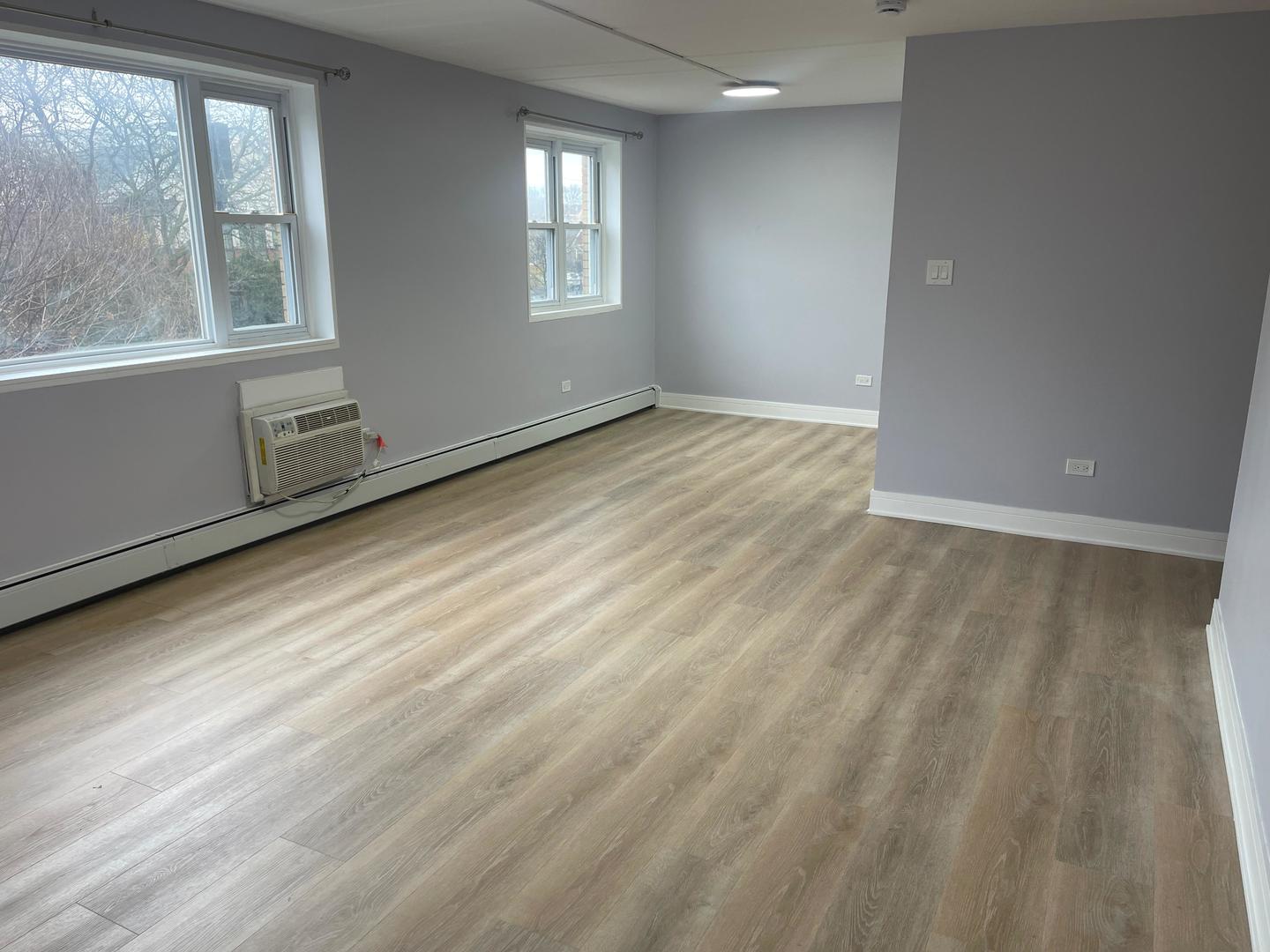 6161 N Hoyne Avenue #302, Chicago, IL 60659