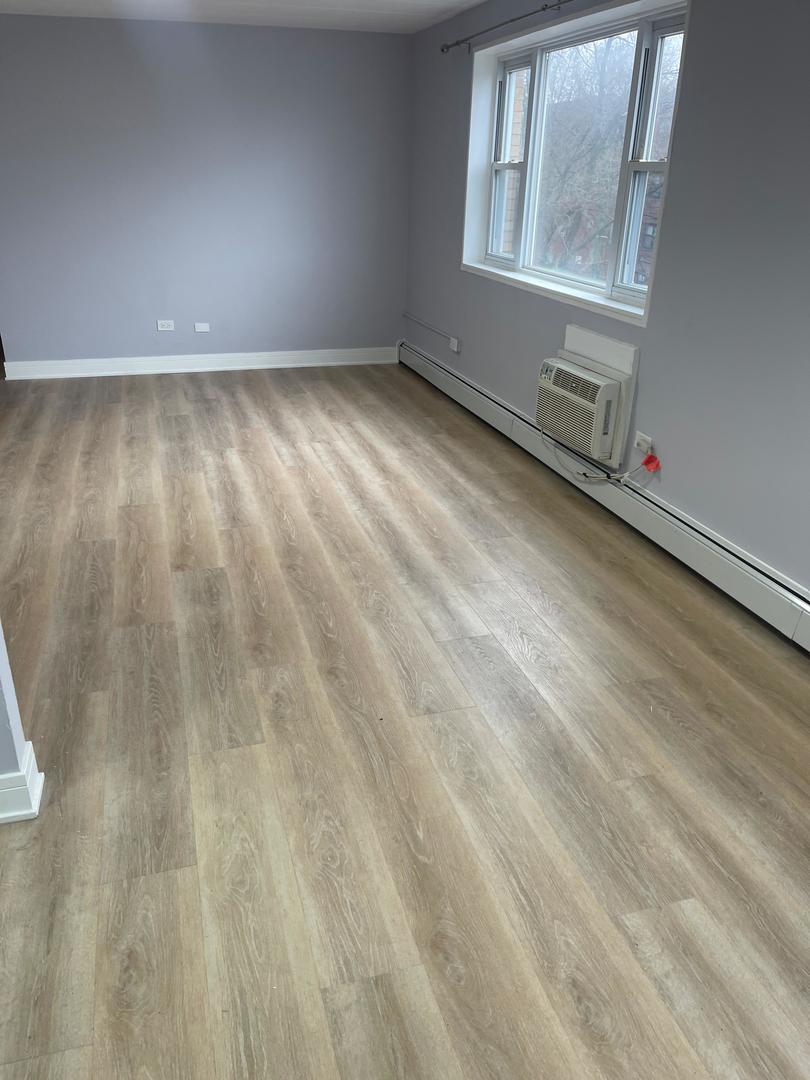 6161 N Hoyne Avenue #302, Chicago, IL 60659