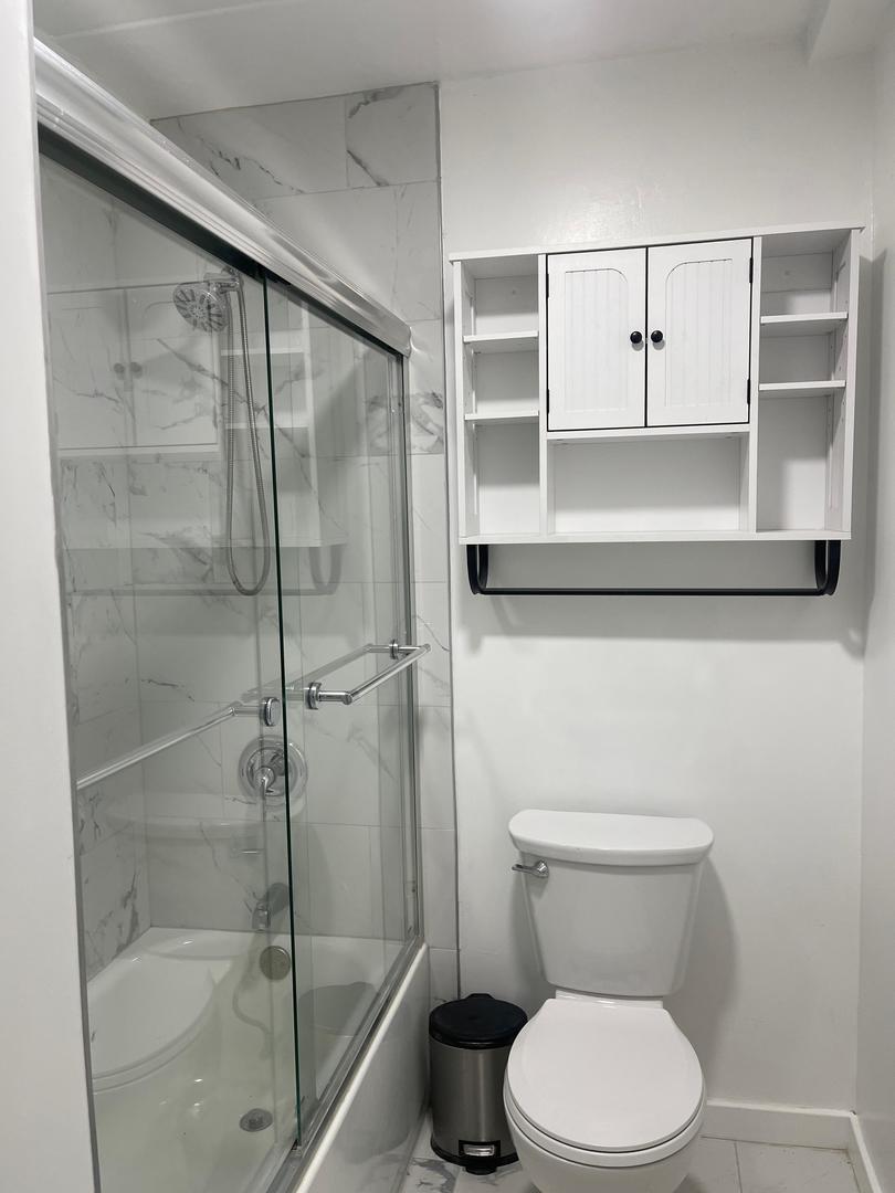 6161 N Hoyne Avenue #302, Chicago, IL 60659