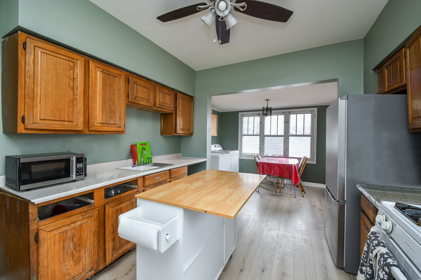 128 E Blair Street, West Chicago, IL 60185