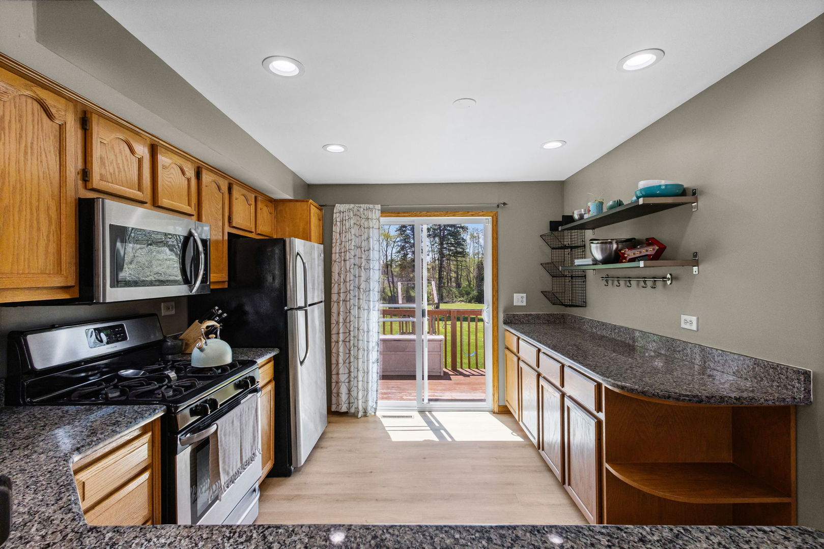 8359 W Lincoln Highway, Frankfort, IL 60423