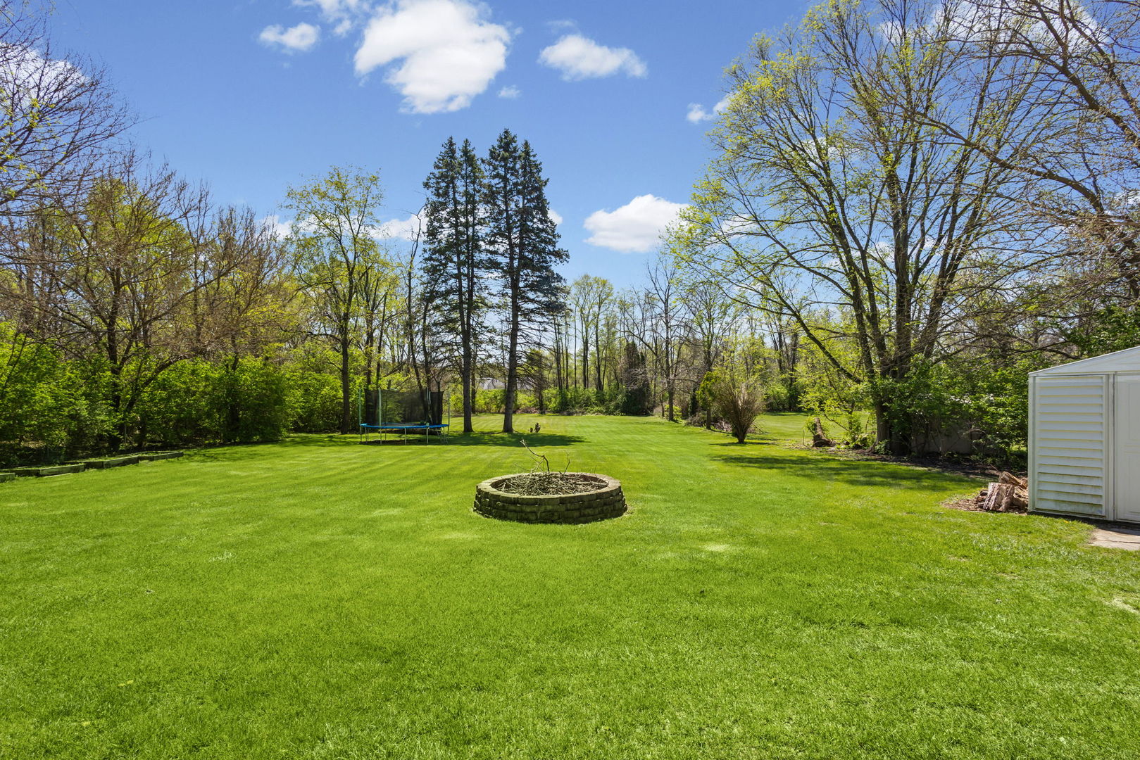 8359 W Lincoln Highway, Frankfort, IL 60423