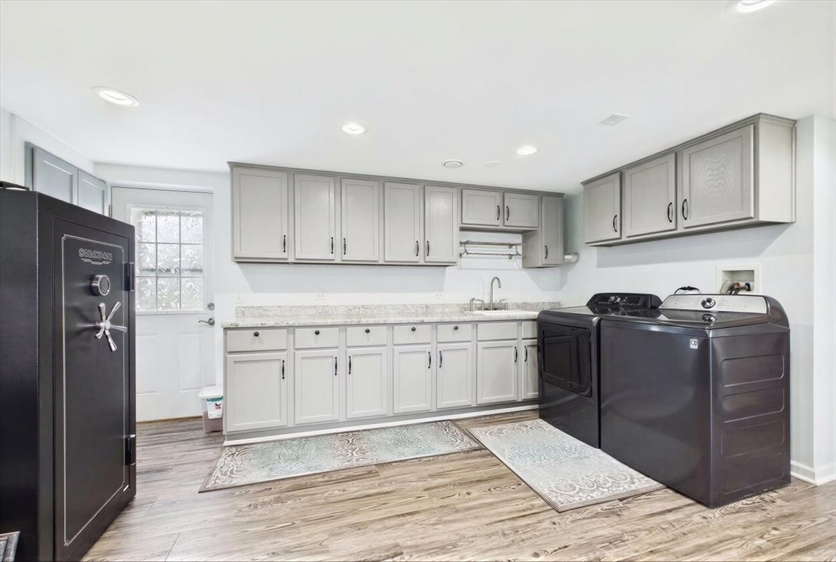 2N548 Pleasant Avenue, Glen Ellyn, IL 60137