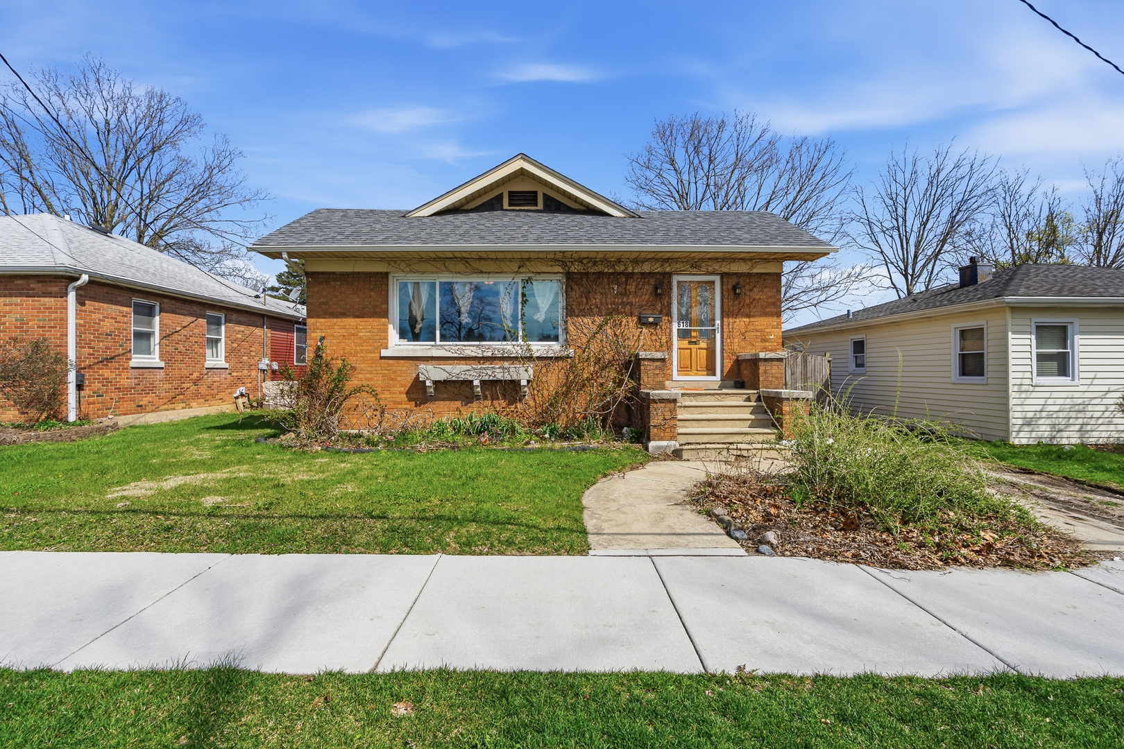 618 E 12th Street, Lockport, IL 60441