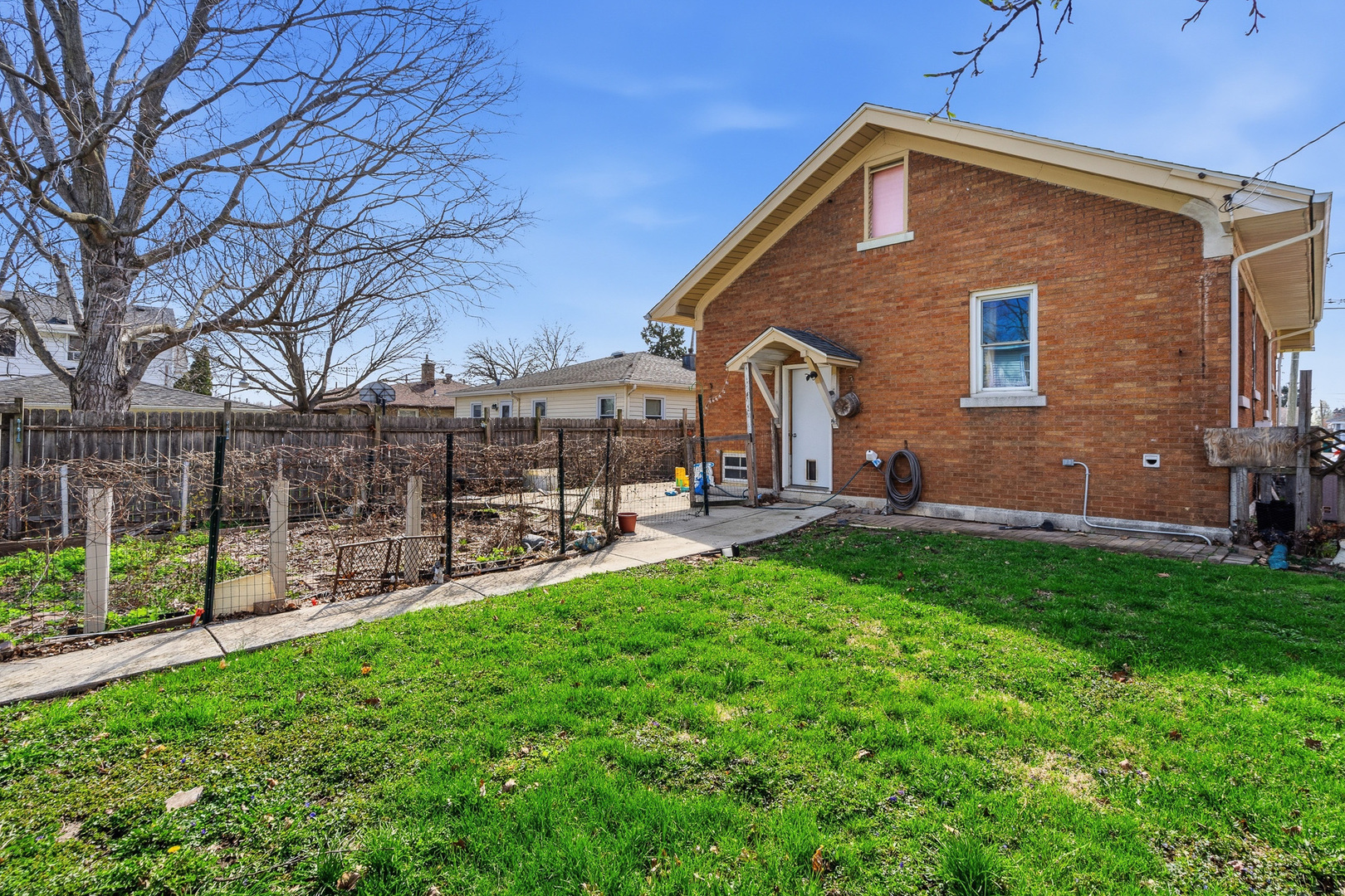 618 E 12th Street, Lockport, IL 60441