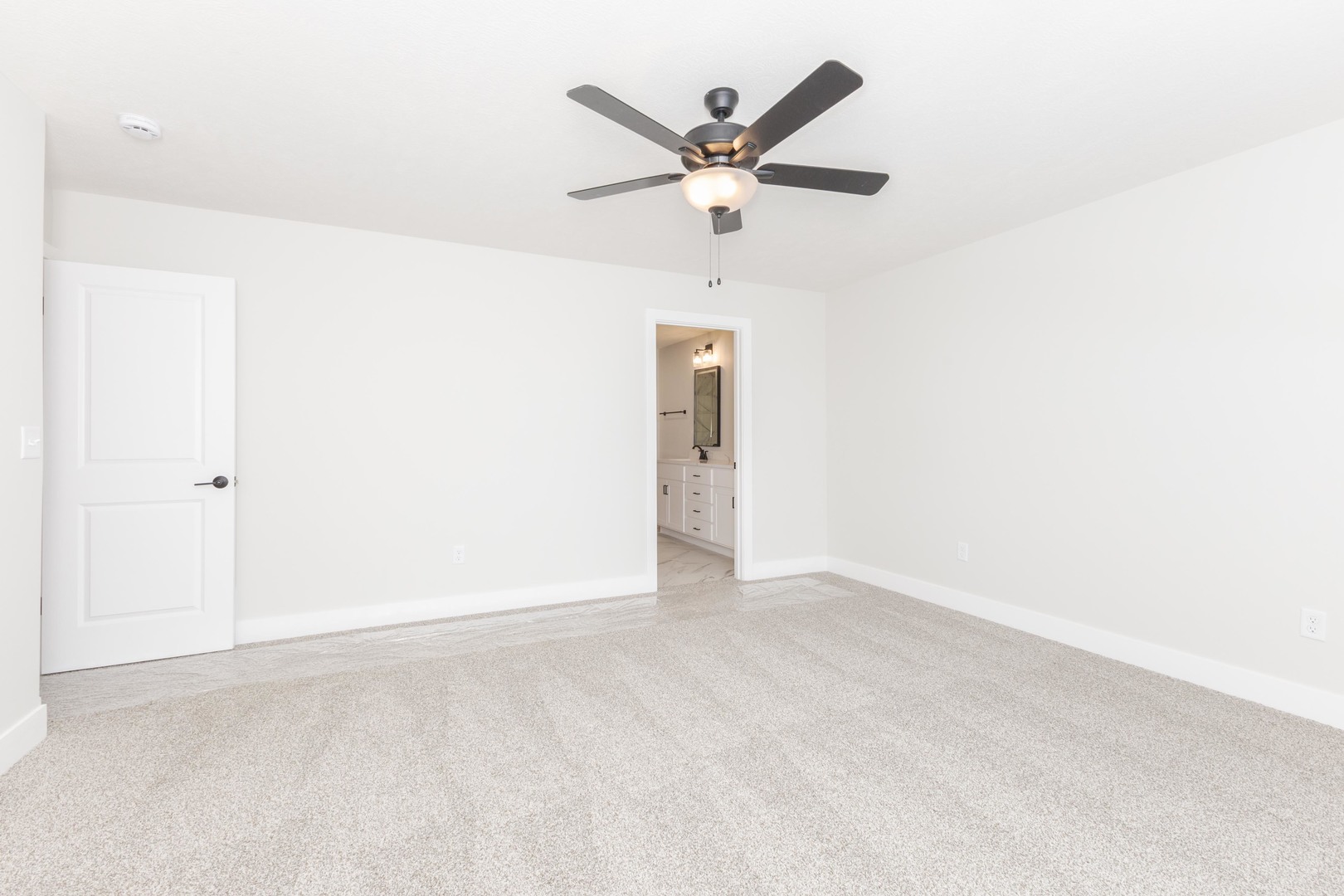 5012 Castlebar Drive, Bloomington, IL 61705