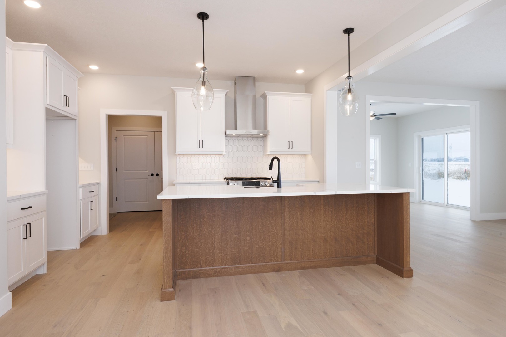 5012 Castlebar Drive, Bloomington, IL 61705