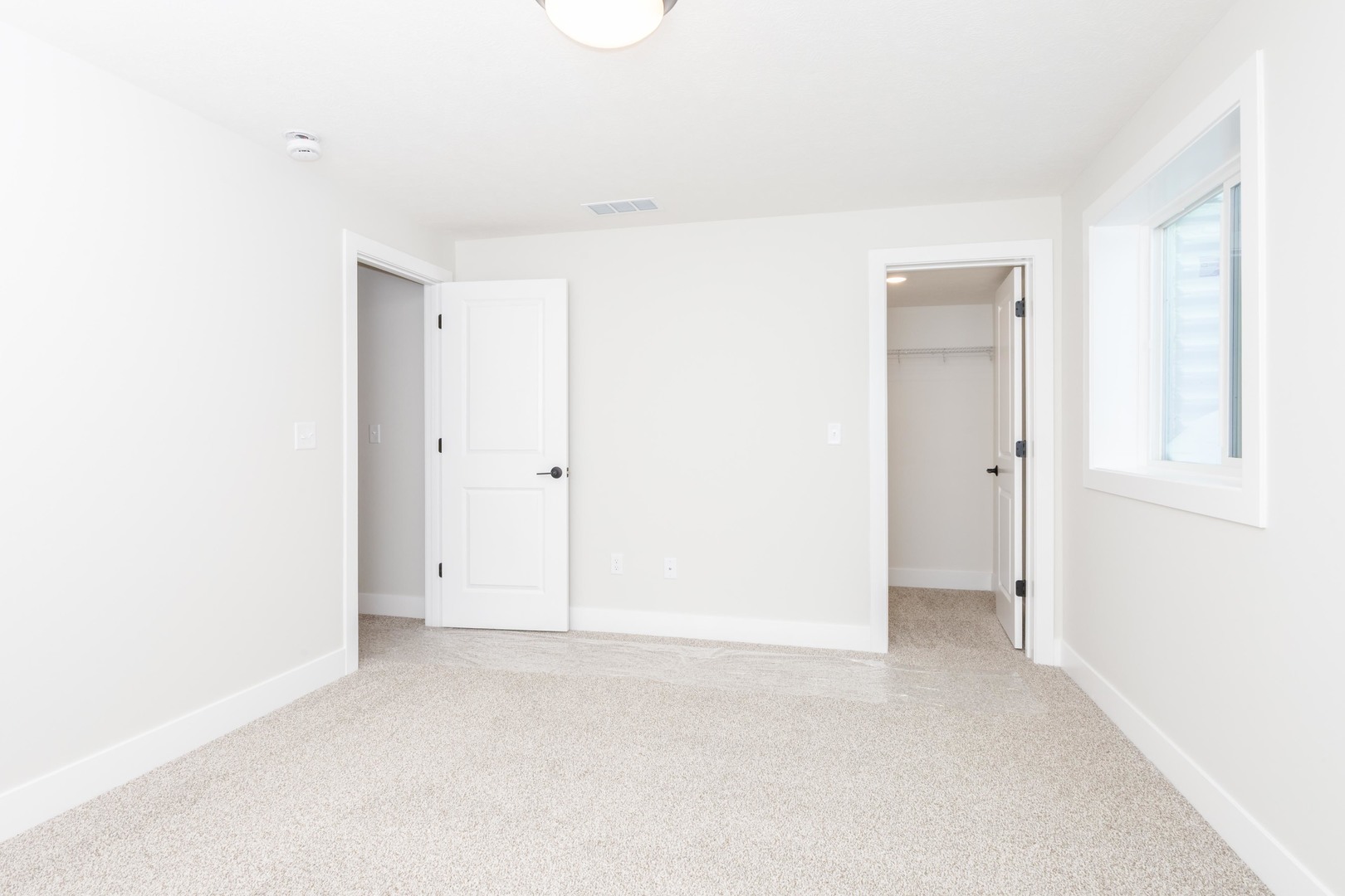 5012 Castlebar Drive, Bloomington, IL 61705