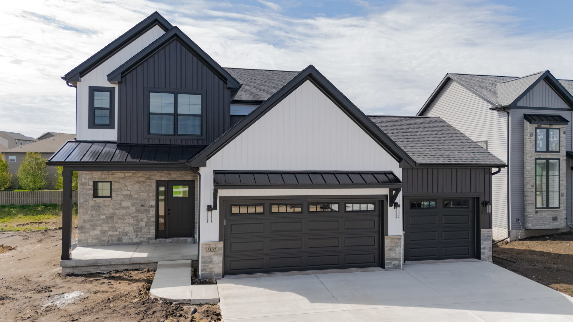 5012 Castlebar Drive, Bloomington, IL 61705