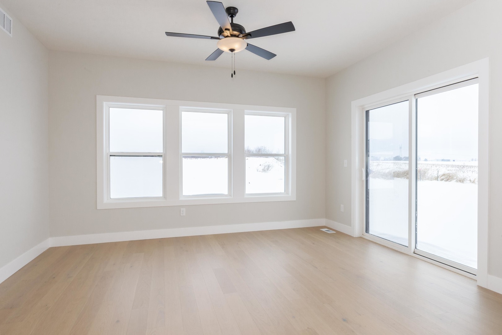 5012 Castlebar Drive, Bloomington, IL 61705