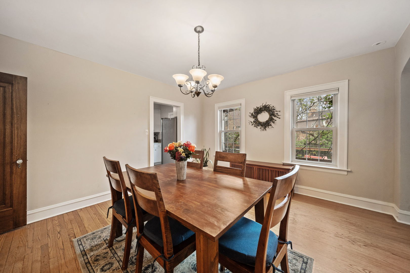 397 S Holly Avenue, Elmhurst, IL 60126