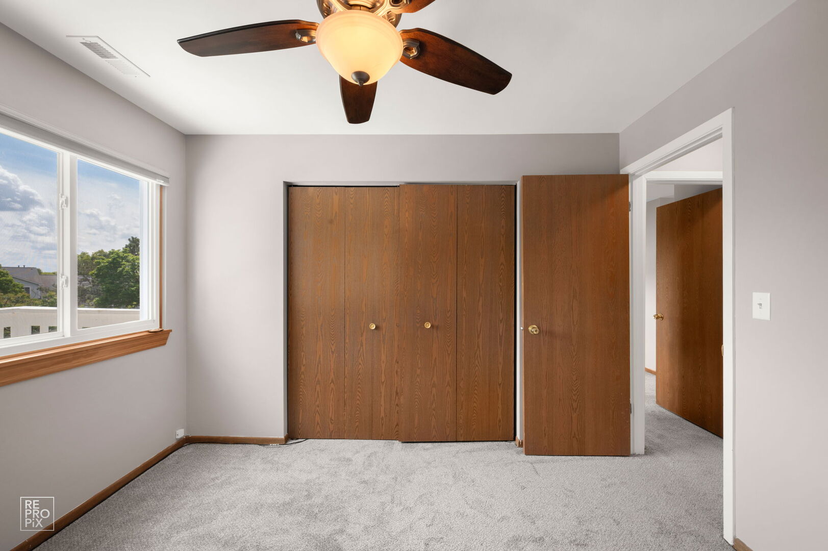 321 Clairemont Court #c, Aurora, IL 60504