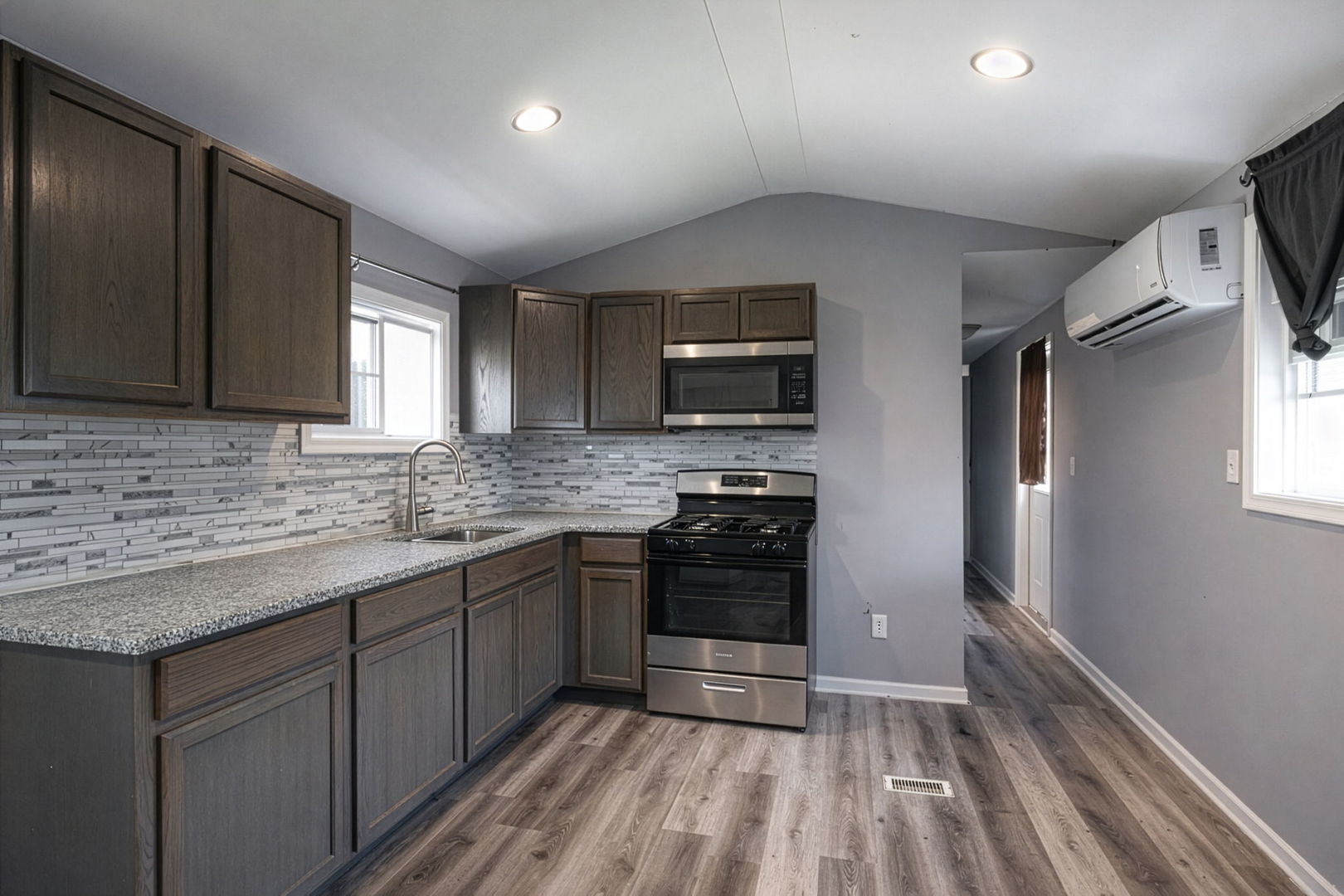 745 E Dayton Court, Godley, IL 60407