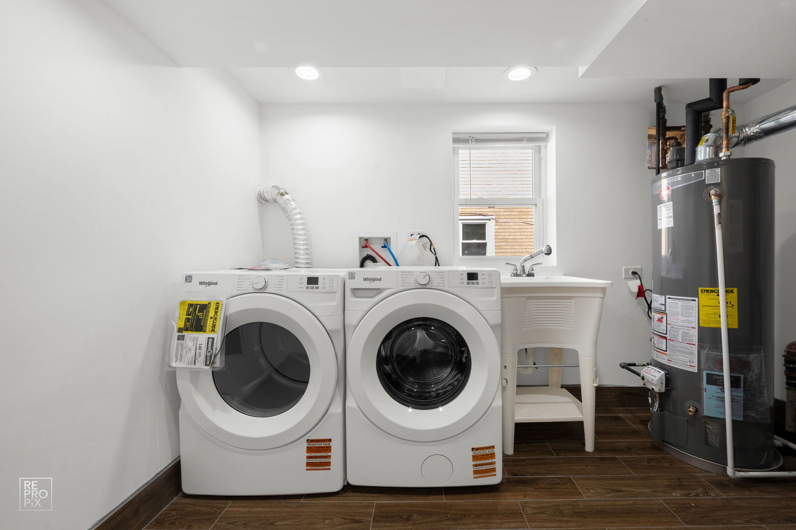 7954 S Kedvale Avenue, Chicago, IL 60652