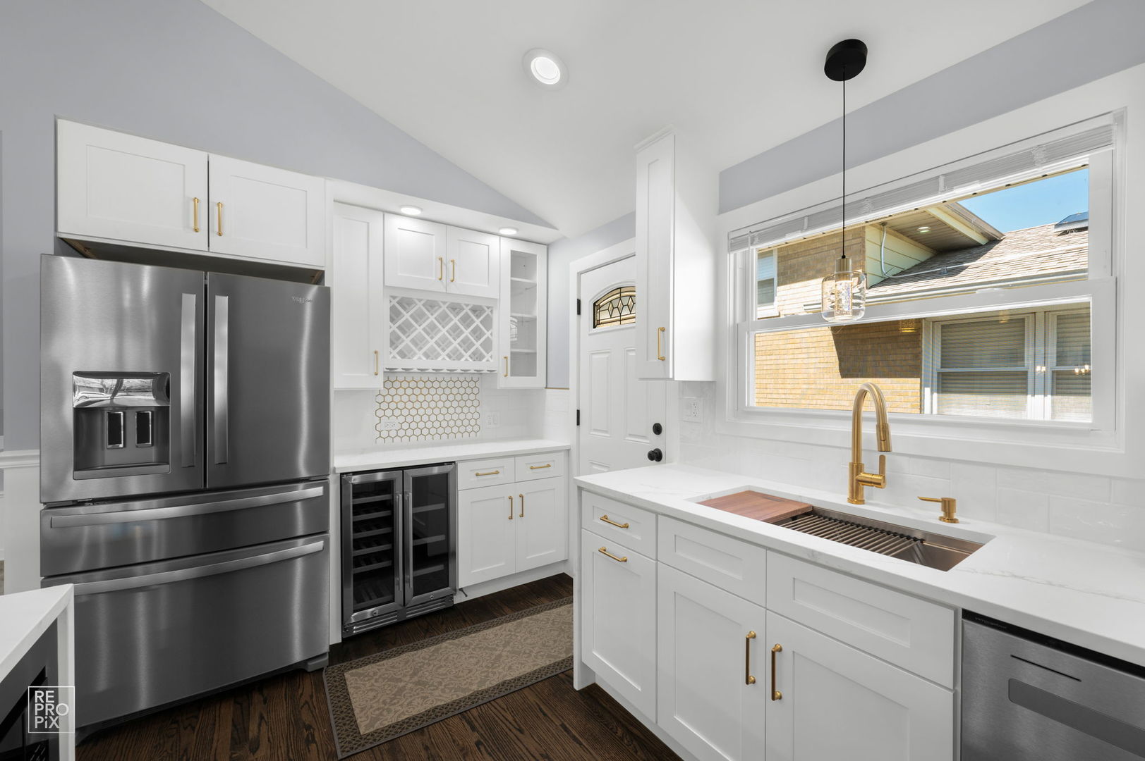 7954 S Kedvale Avenue, Chicago, IL 60652