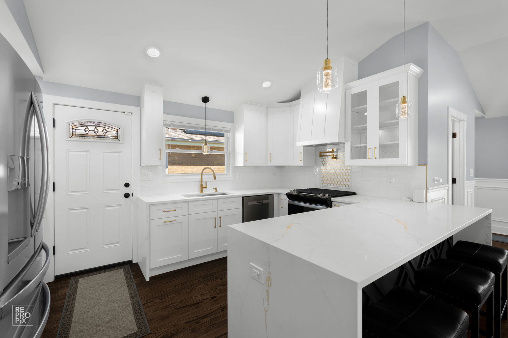 7954 S Kedvale Avenue, Chicago, IL 60652