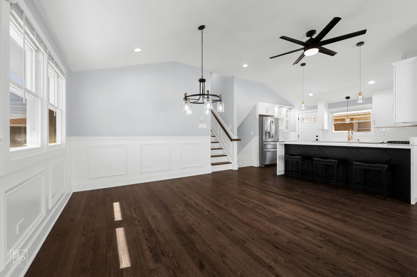 7954 S Kedvale Avenue, Chicago, IL 60652