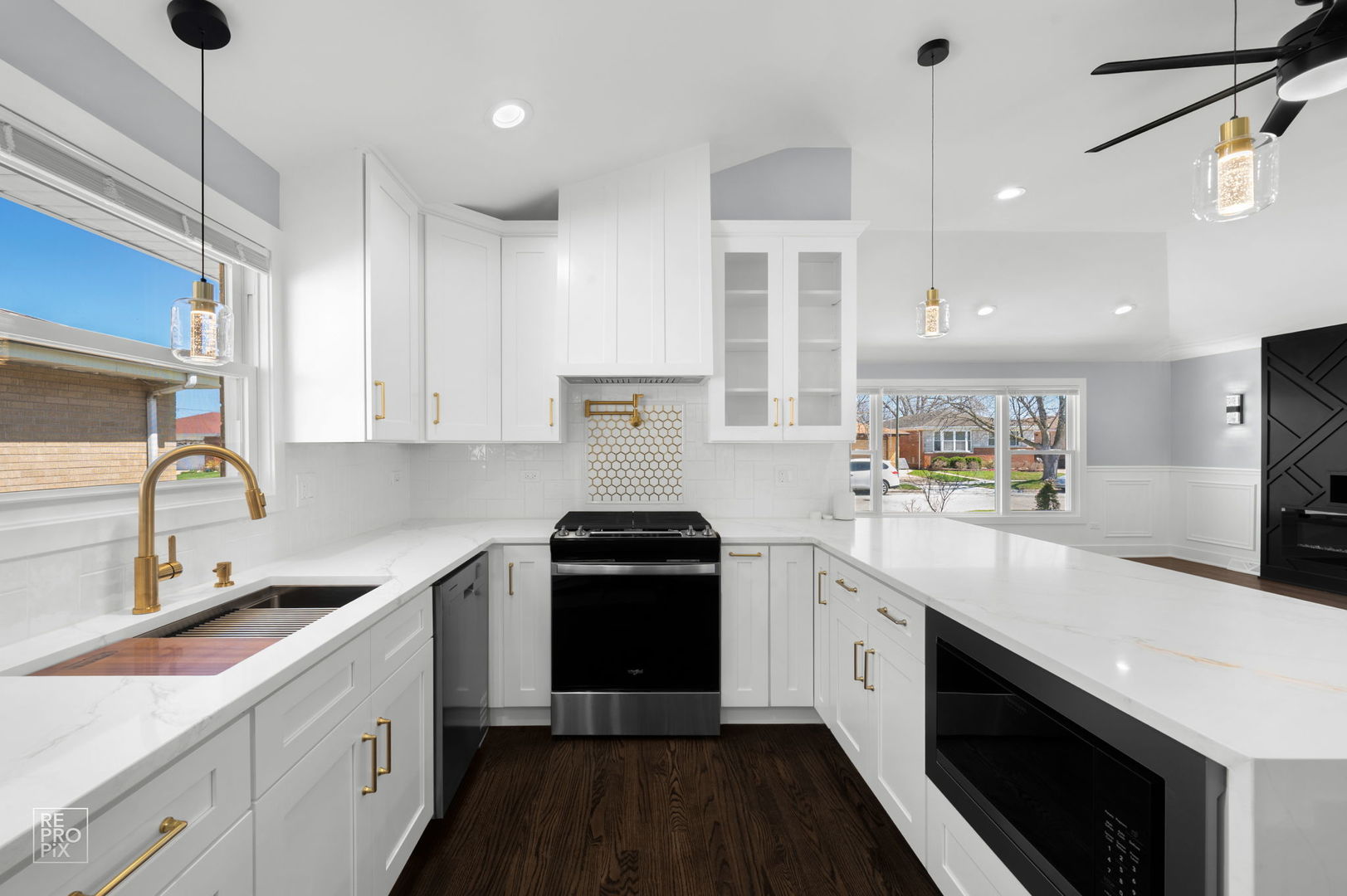 7954 S Kedvale Avenue, Chicago, IL 60652