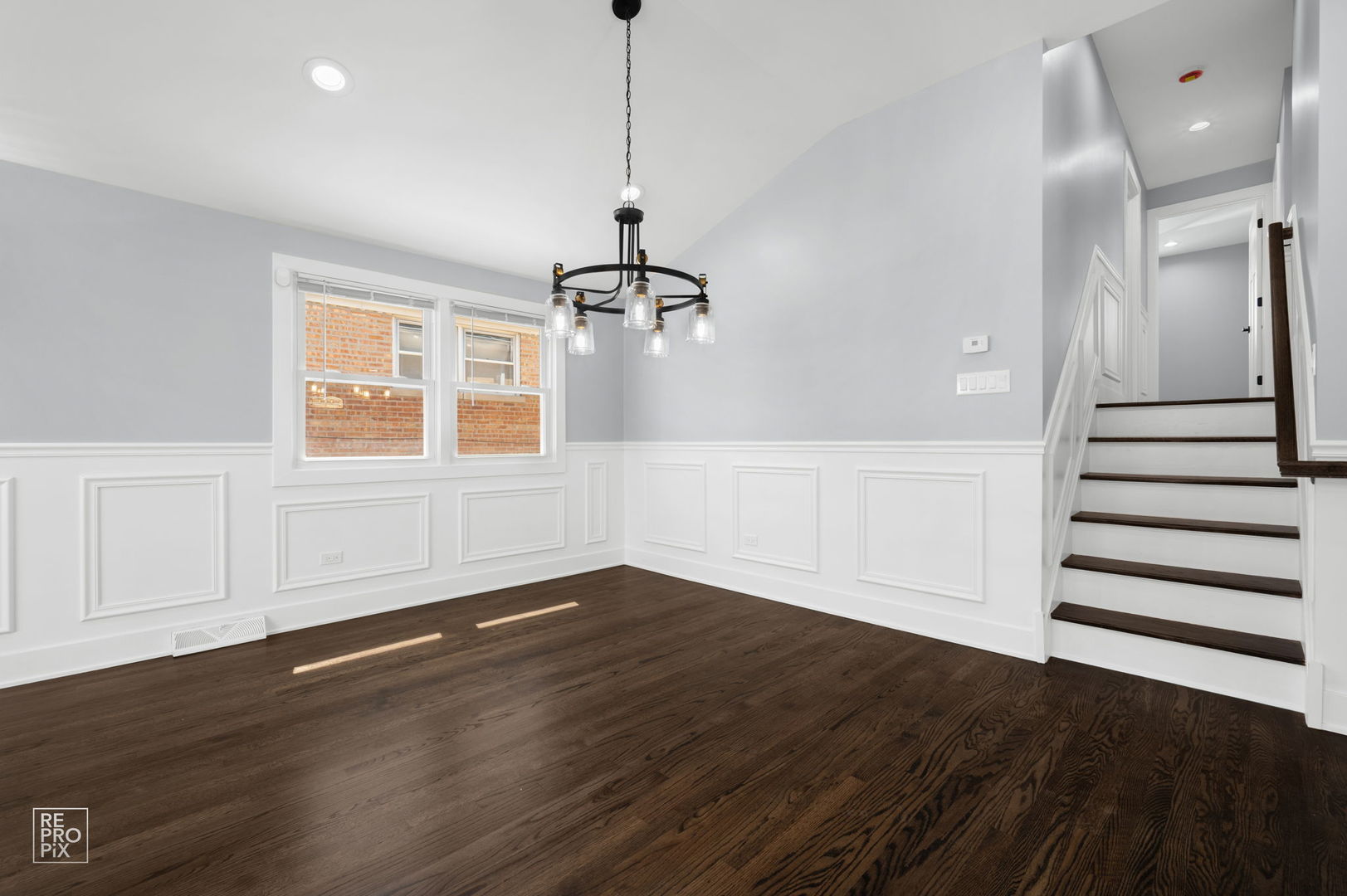 7954 S Kedvale Avenue, Chicago, IL 60652