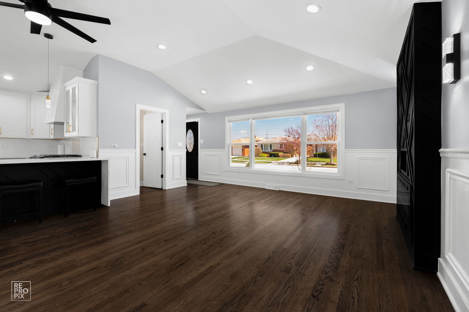 7954 S Kedvale Avenue, Chicago, IL 60652