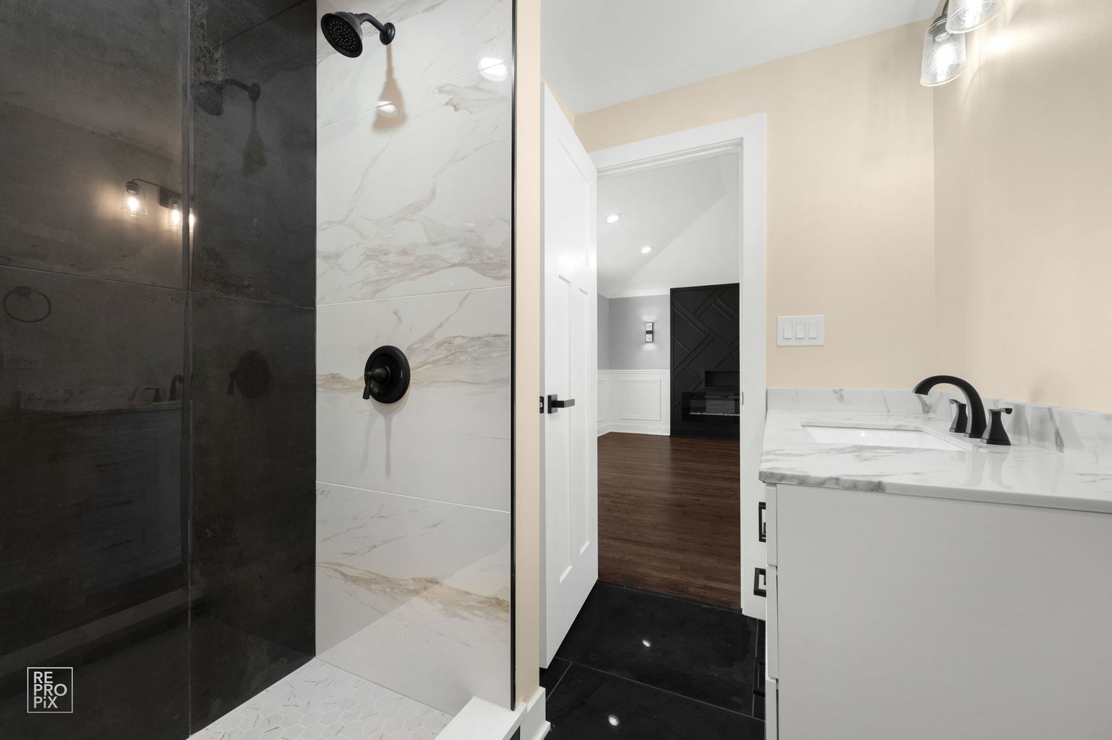 7954 S Kedvale Avenue, Chicago, IL 60652