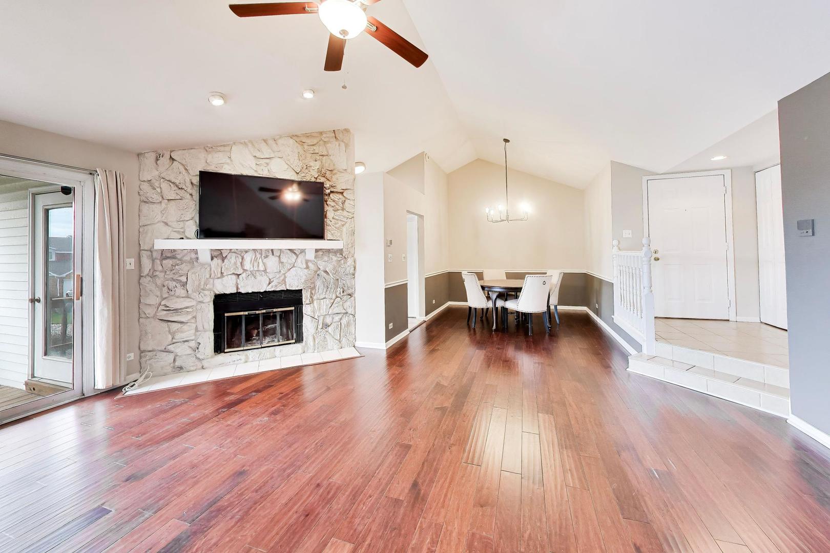 7230 S Adams Street #D, Willowbrook, IL 60527