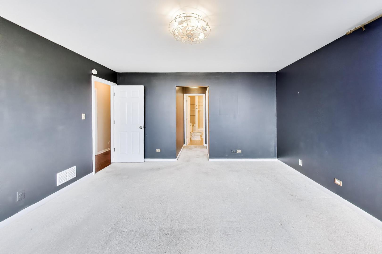 7230 S Adams Street #D, Willowbrook, IL 60527