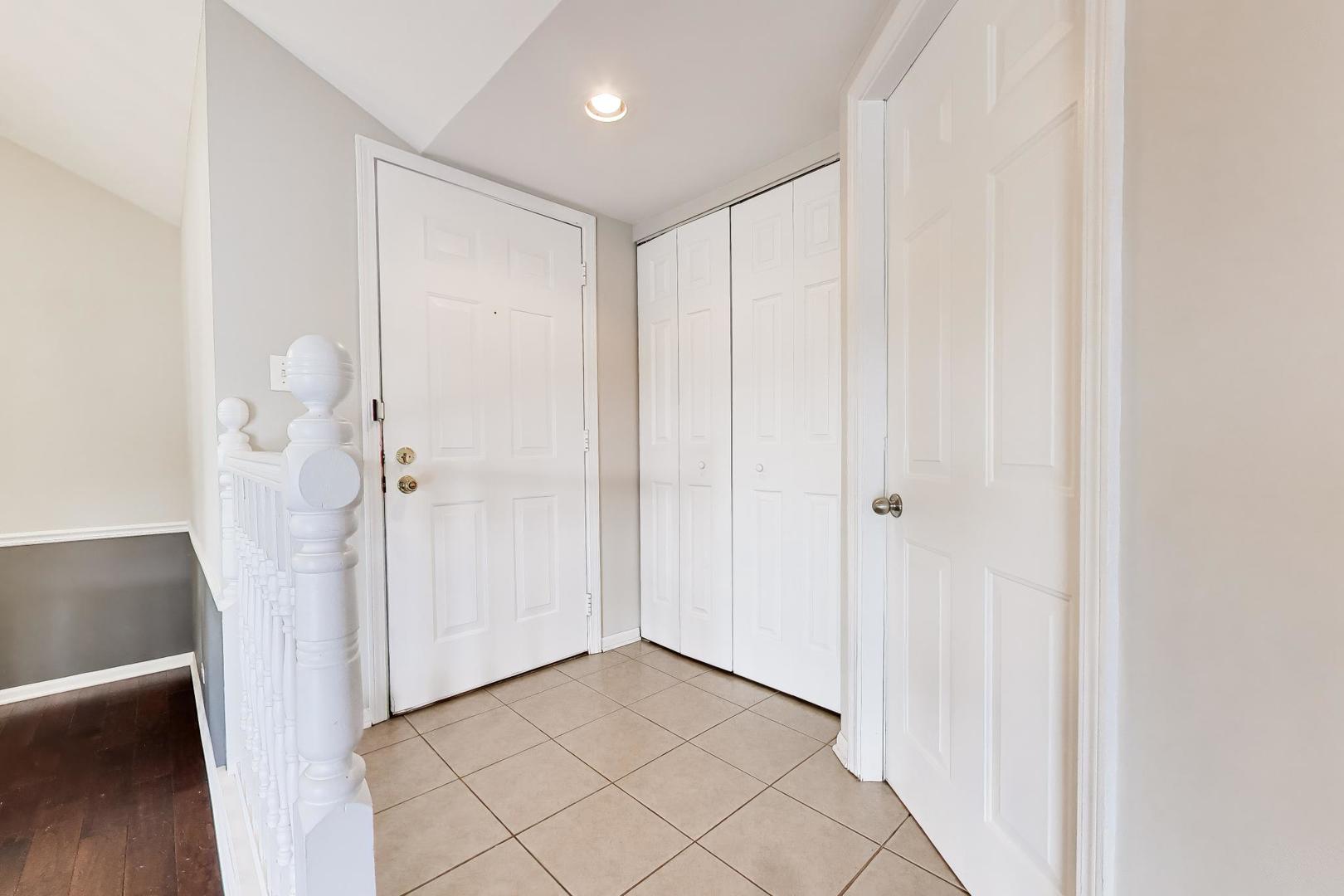 7230 S Adams Street #D, Willowbrook, IL 60527