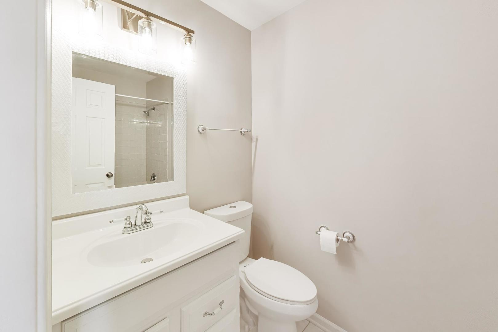 7230 S Adams Street #D, Willowbrook, IL 60527