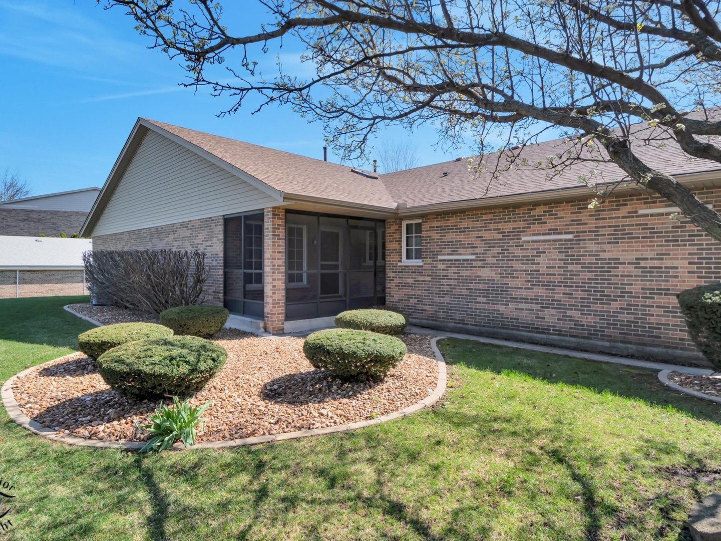 5014 W Circle Place, Crestwood, IL 60418