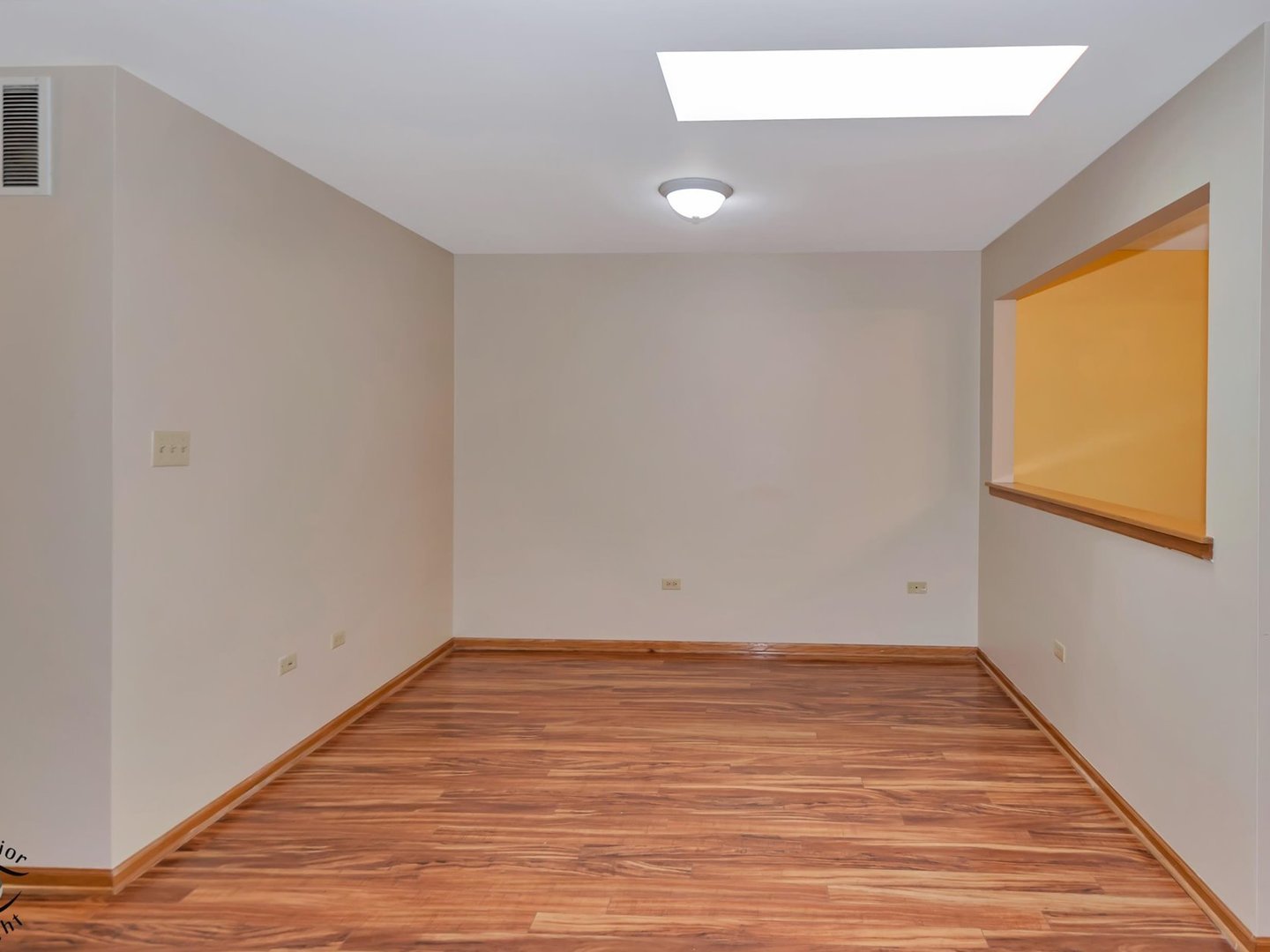 5014 W Circle Place, Crestwood, IL 60418