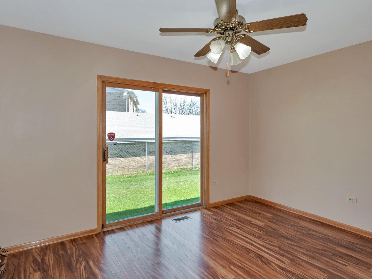 5014 W Circle Place, Crestwood, IL 60418