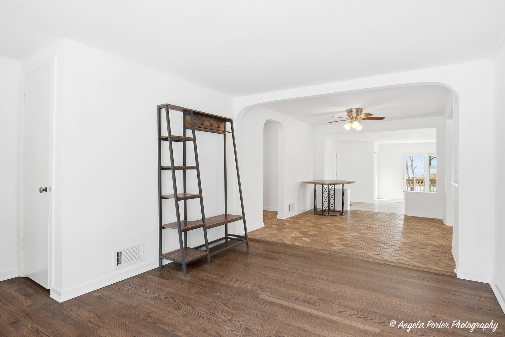 40541 N IL ROUTE 83 Route, Antioch, IL 60002