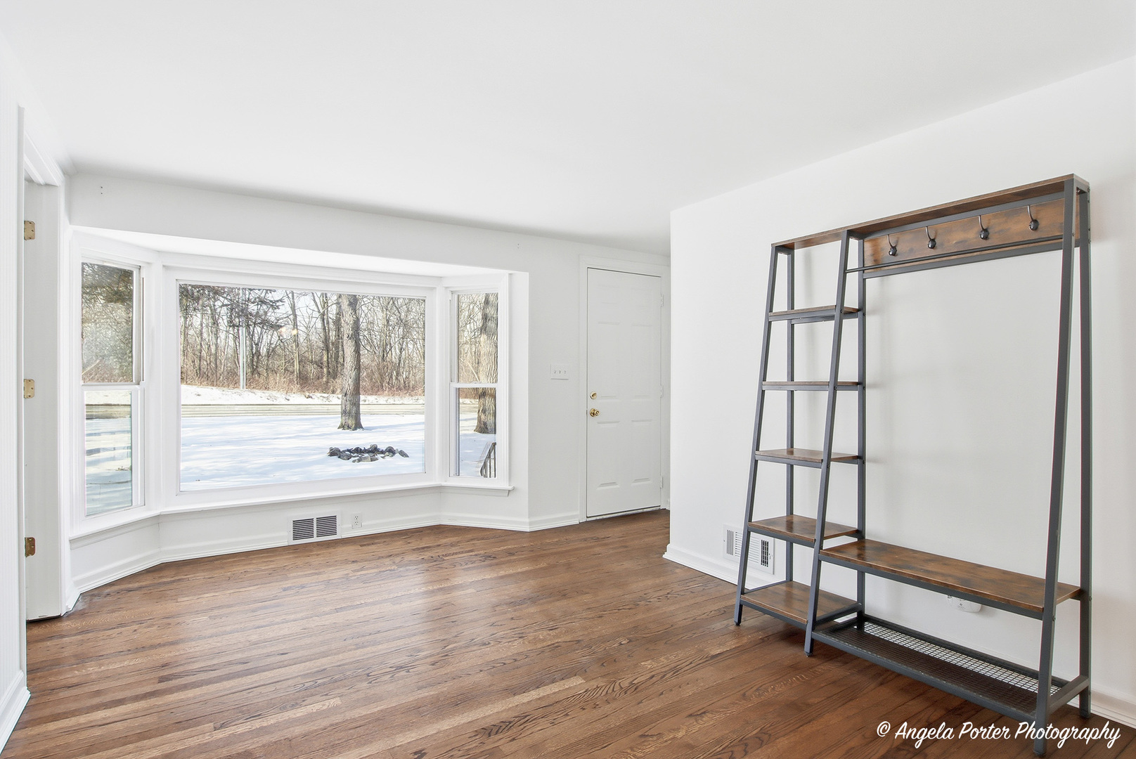 40541 N IL ROUTE 83 Route, Antioch, IL 60002