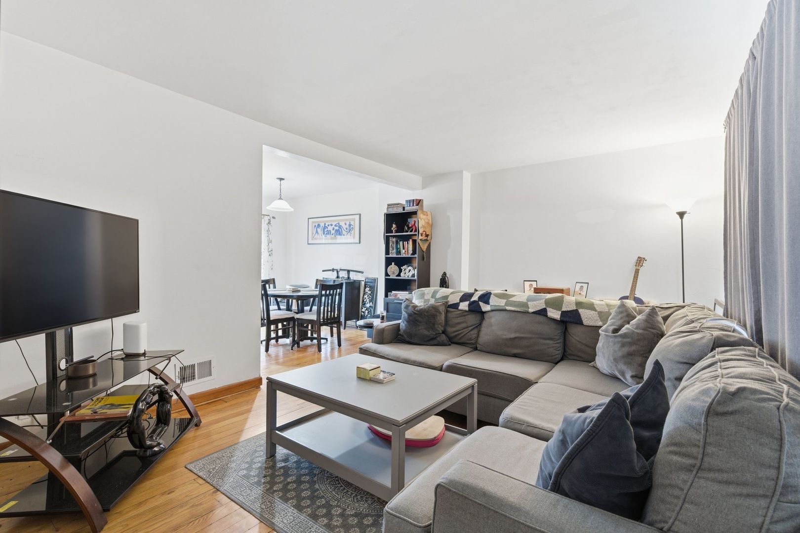 5226 W 64TH Place, Chicago, IL 60638