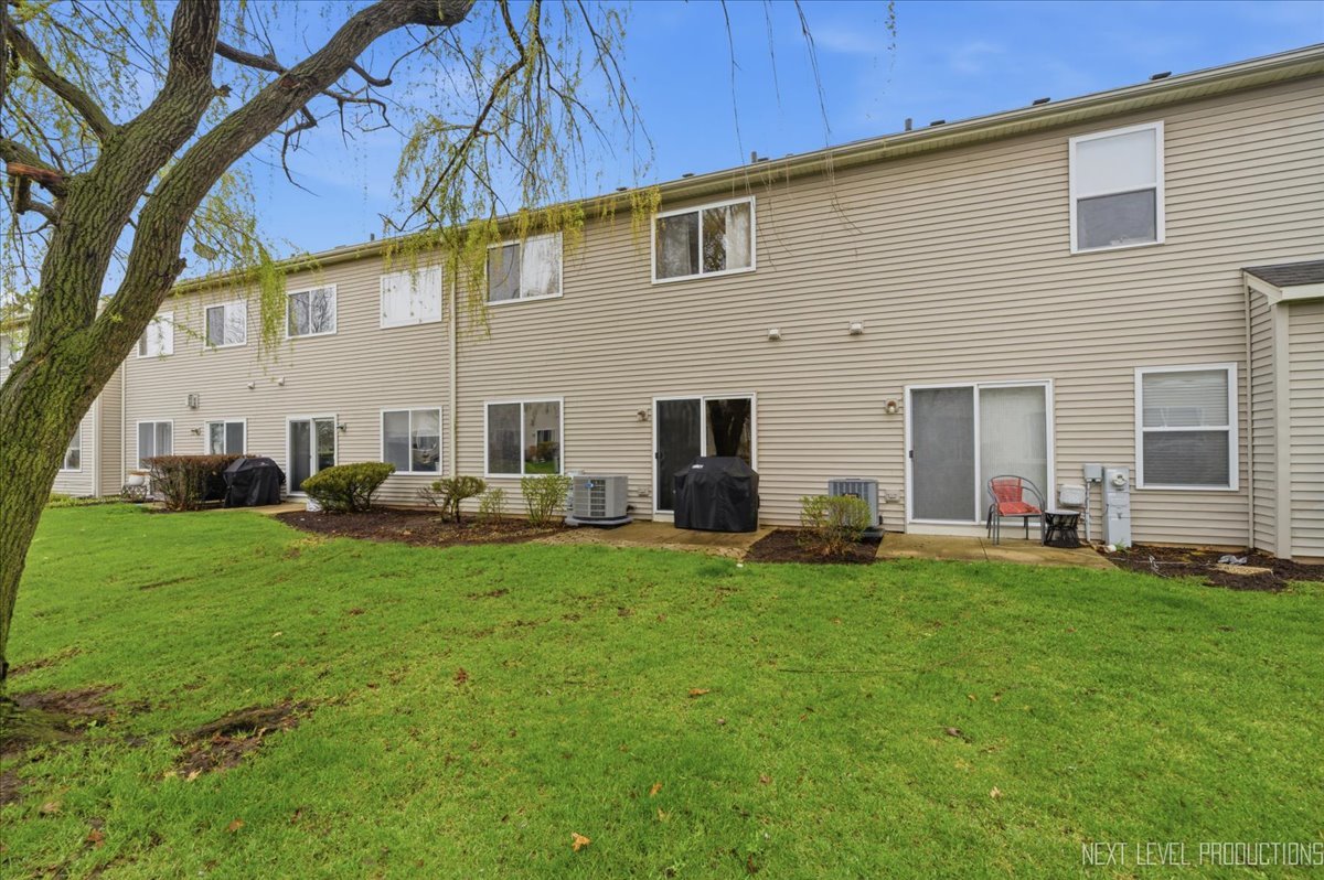 17660 S Alta Drive, Lockport, IL 60441