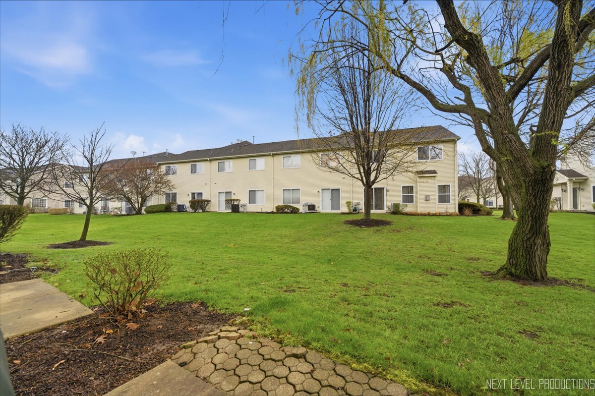 17660 S Alta Drive, Lockport, IL 60441