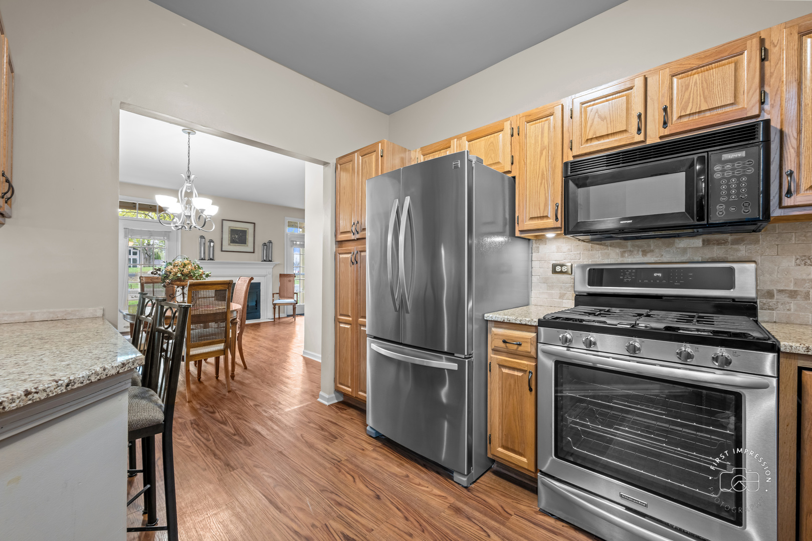 1200 Tennyson Lane #8, Naperville, IL 60540