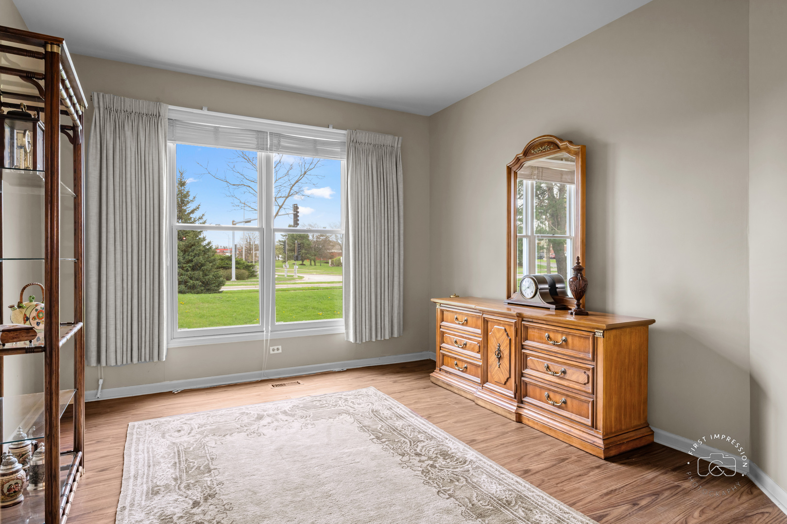 1200 Tennyson Lane #8, Naperville, IL 60540