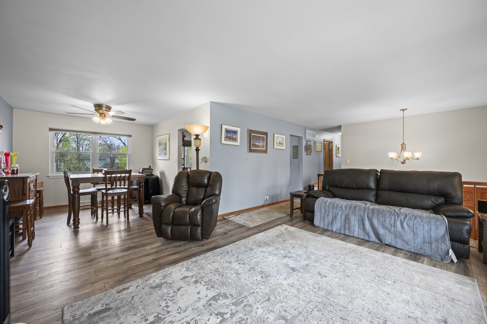 362 N Winston Drive, Palatine, IL 60074