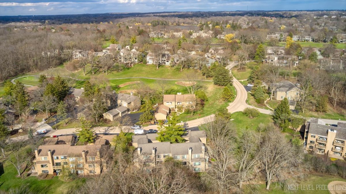 746 Oak Hill Road #A, Lake Barrington, IL 60010