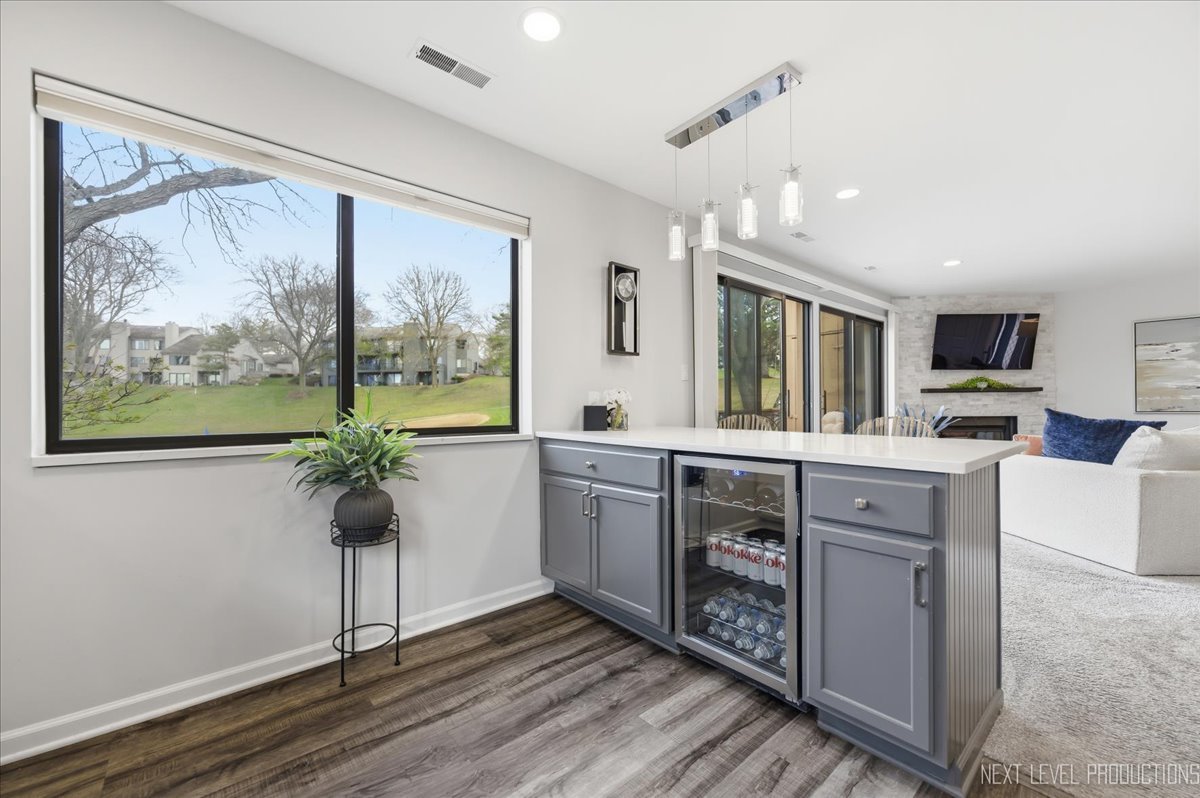 746 Oak Hill Road #A, Lake Barrington, IL 60010