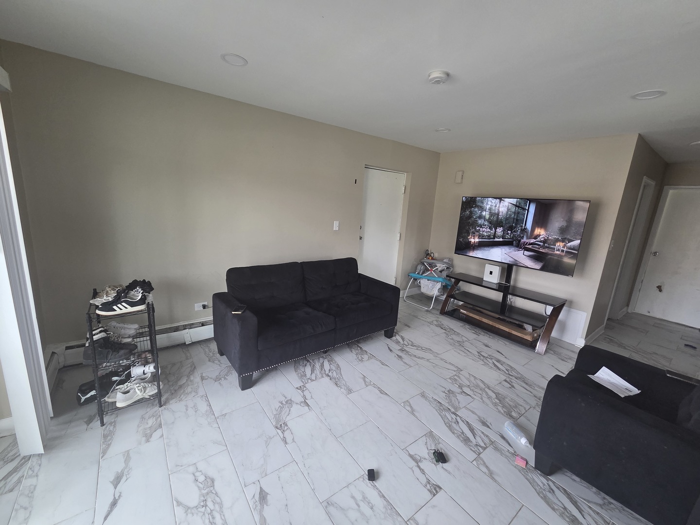 825 W College Boulevard, Addison, IL 60101