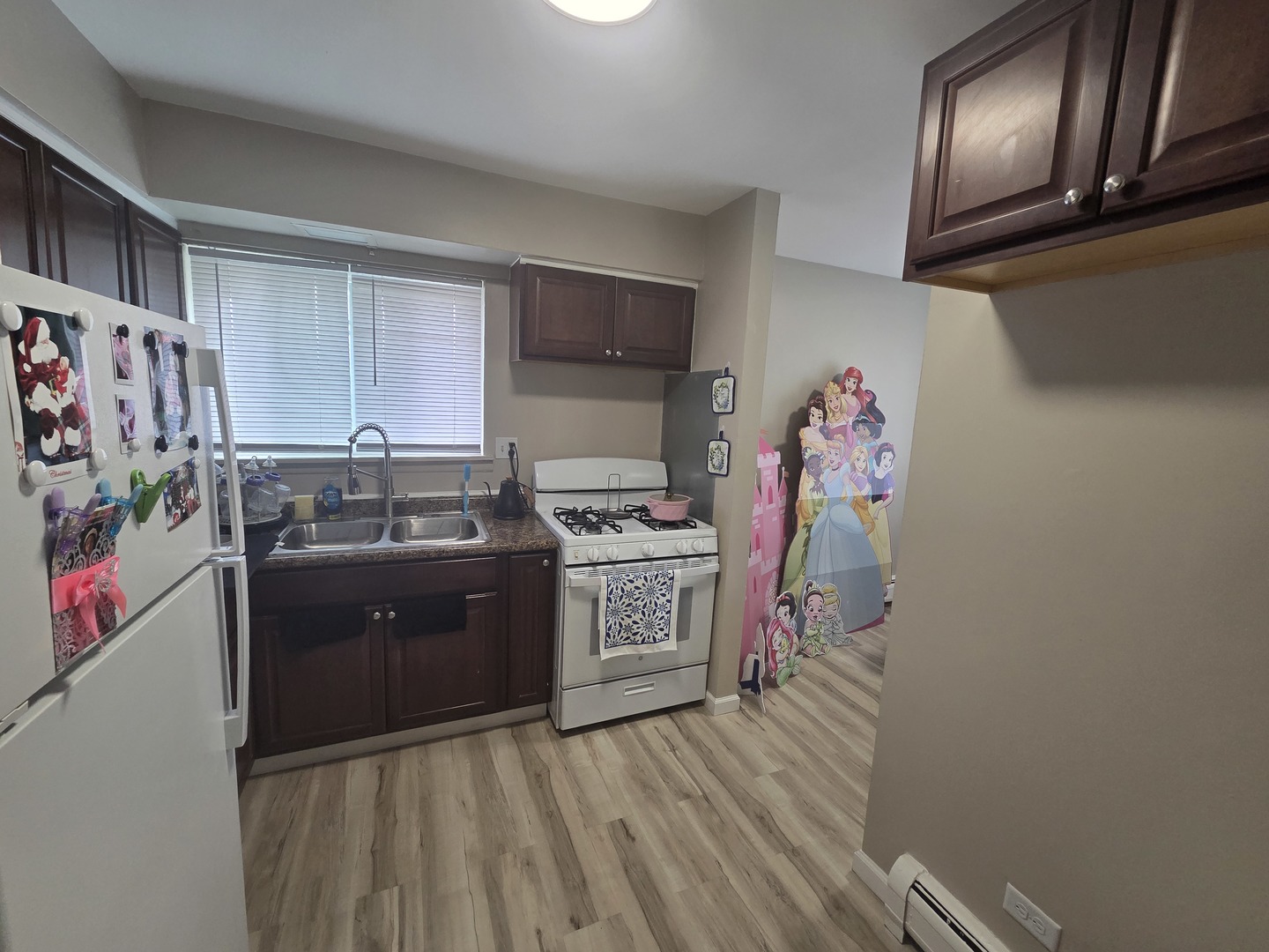 825 W College Boulevard, Addison, IL 60101