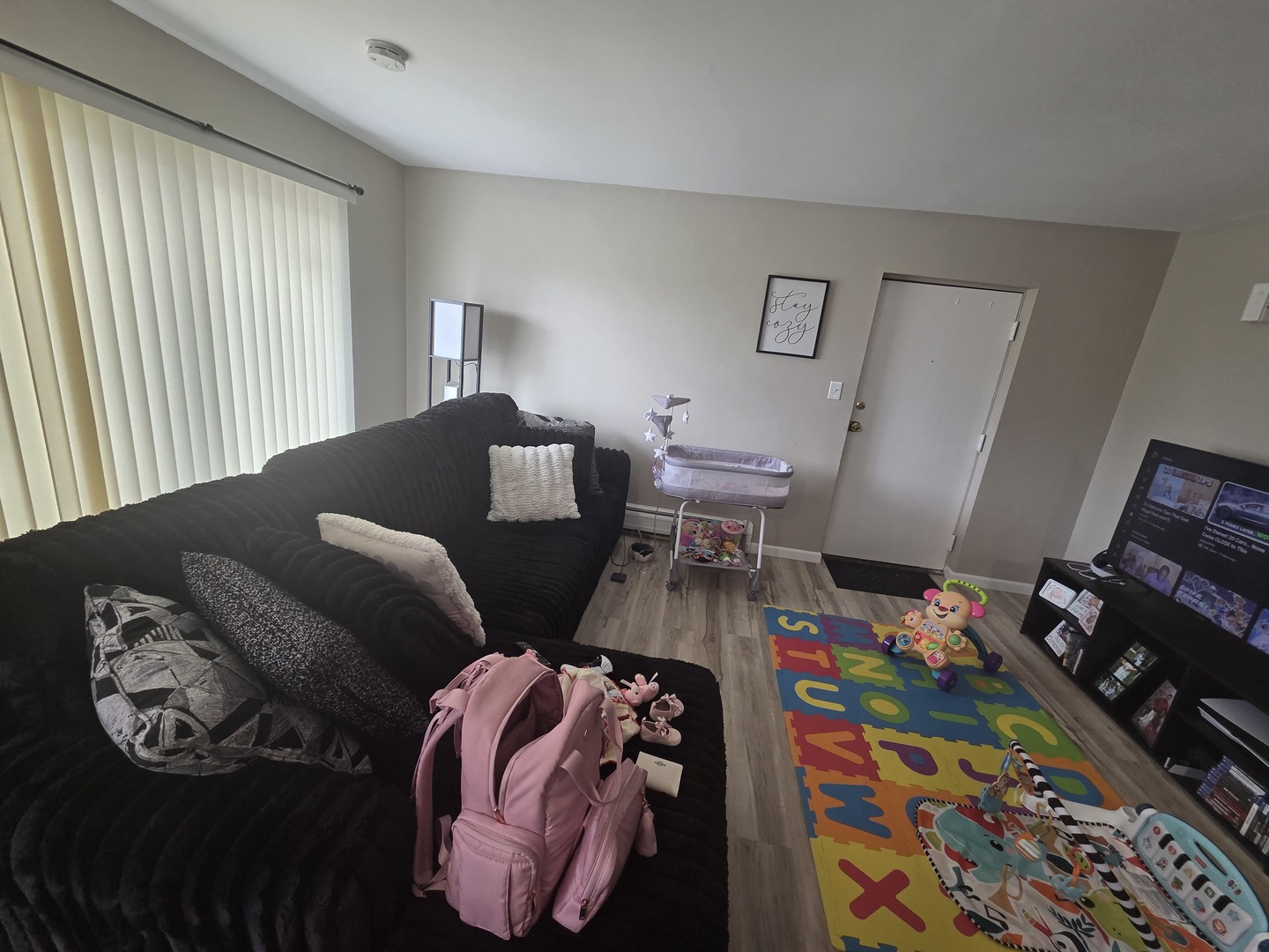 825 W College Boulevard, Addison, IL 60101