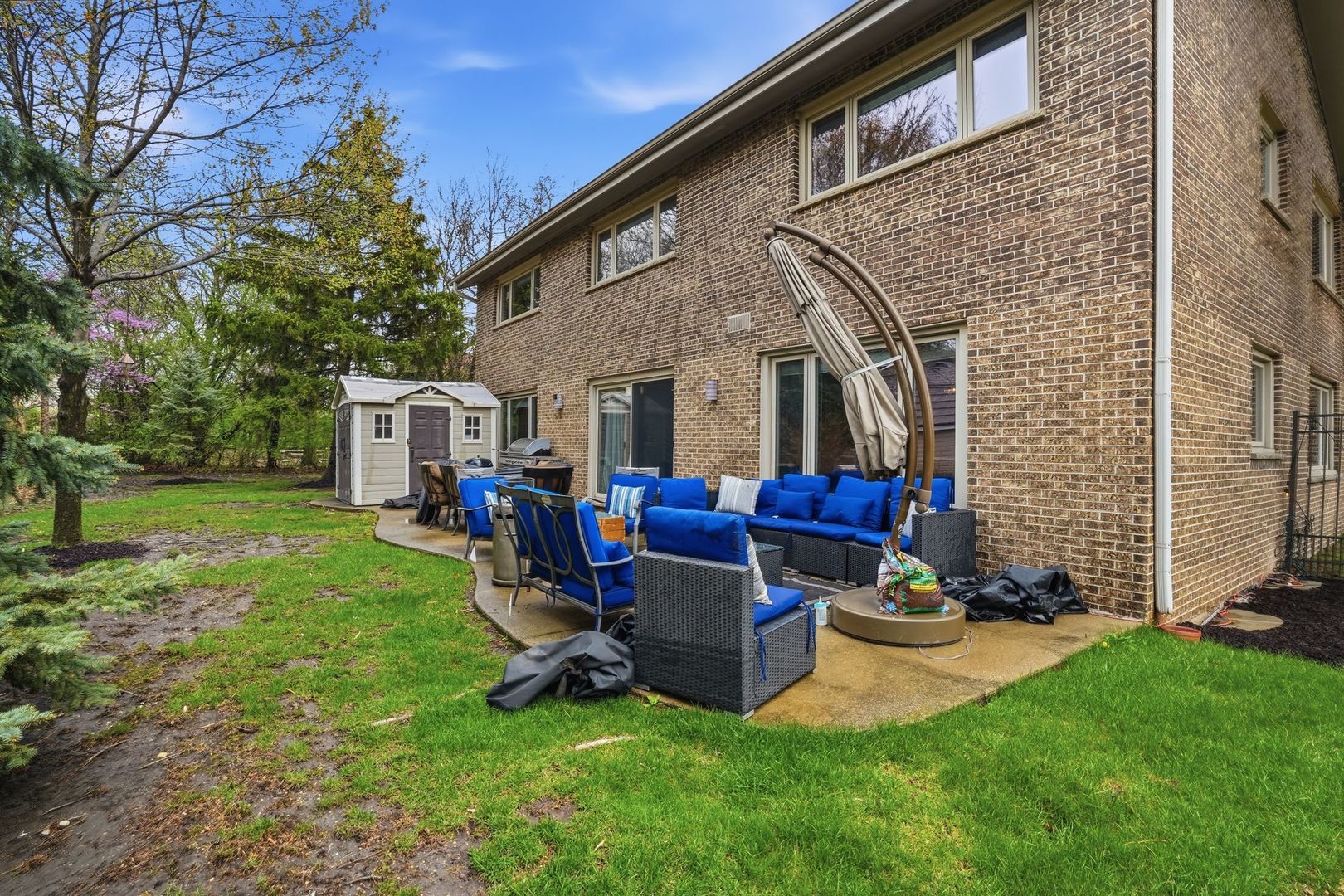 75 REGENT Drive, Oak Brook, IL 60523