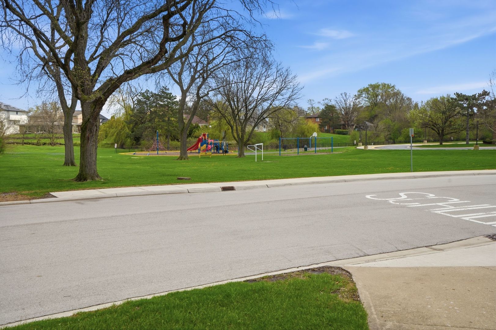 75 REGENT Drive, Oak Brook, IL 60523