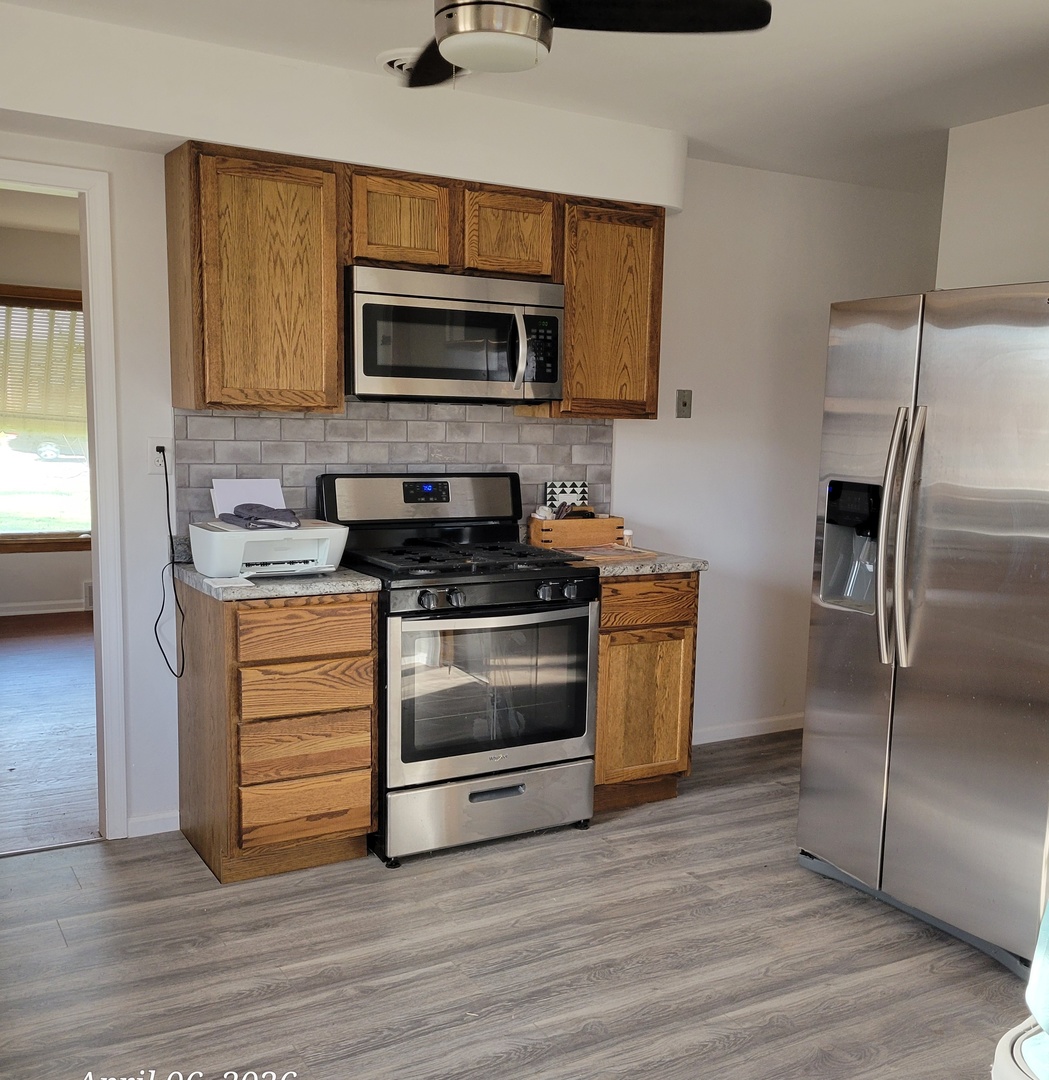 20922 W Il Route 176, Mundelein, IL 60060